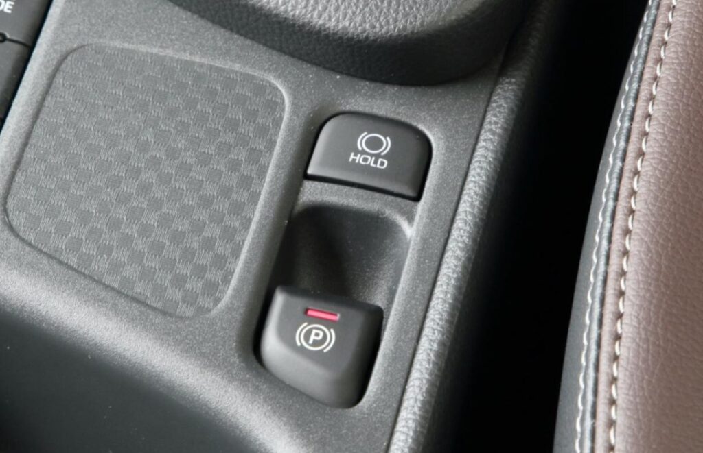 ヤリス クロス サイド ブレーキ