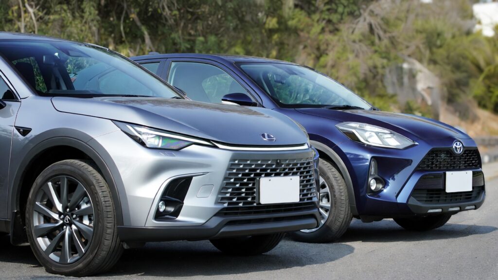 レクサス LBX vs ヤリス クロス 徹底比較