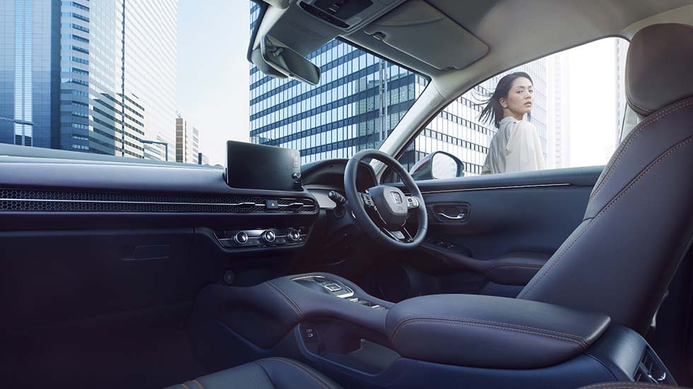 ホンダ zr-v 内装